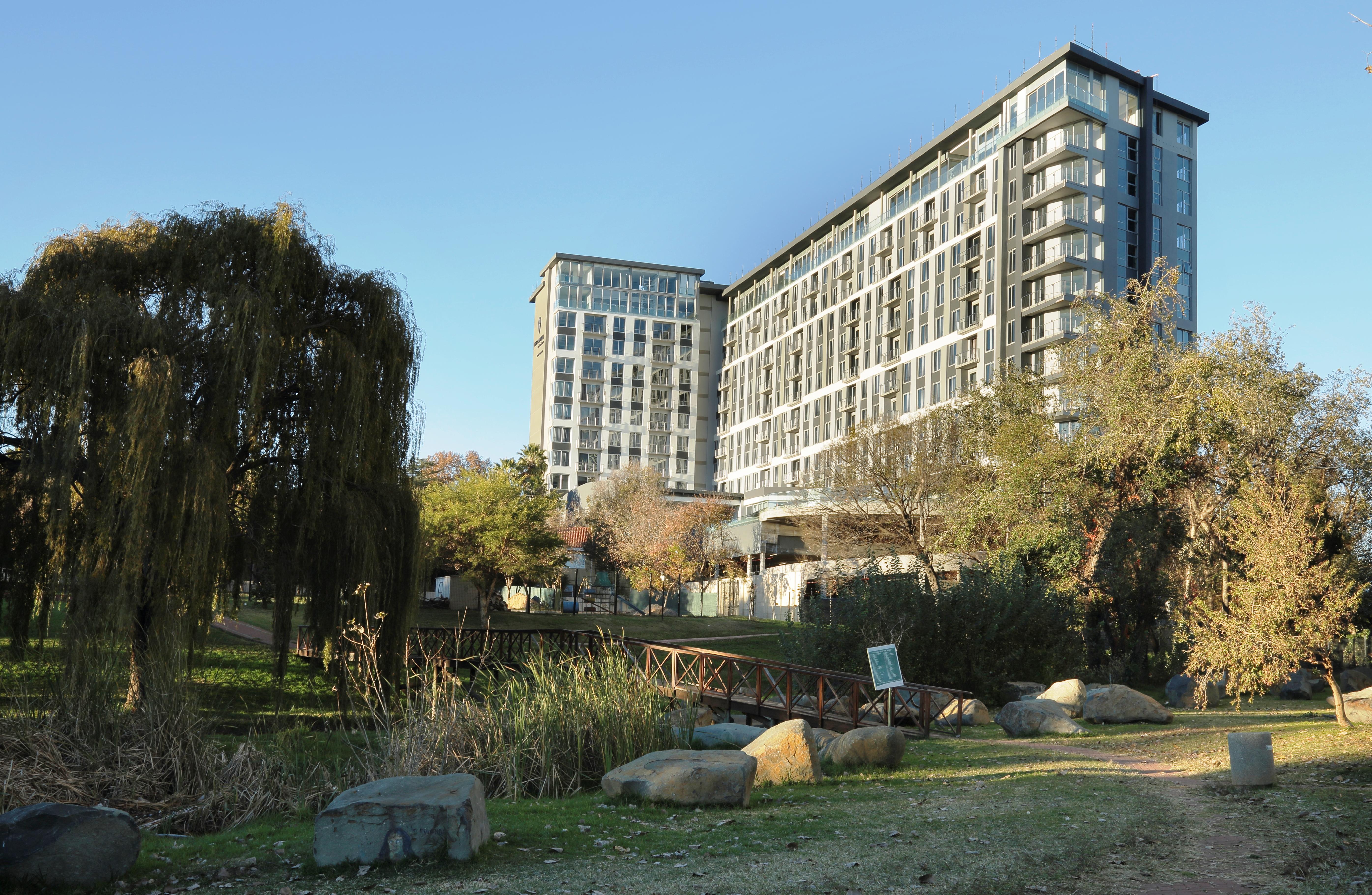 Capitol On The Park Hotel Johannesburg Ngoại thất bức ảnh