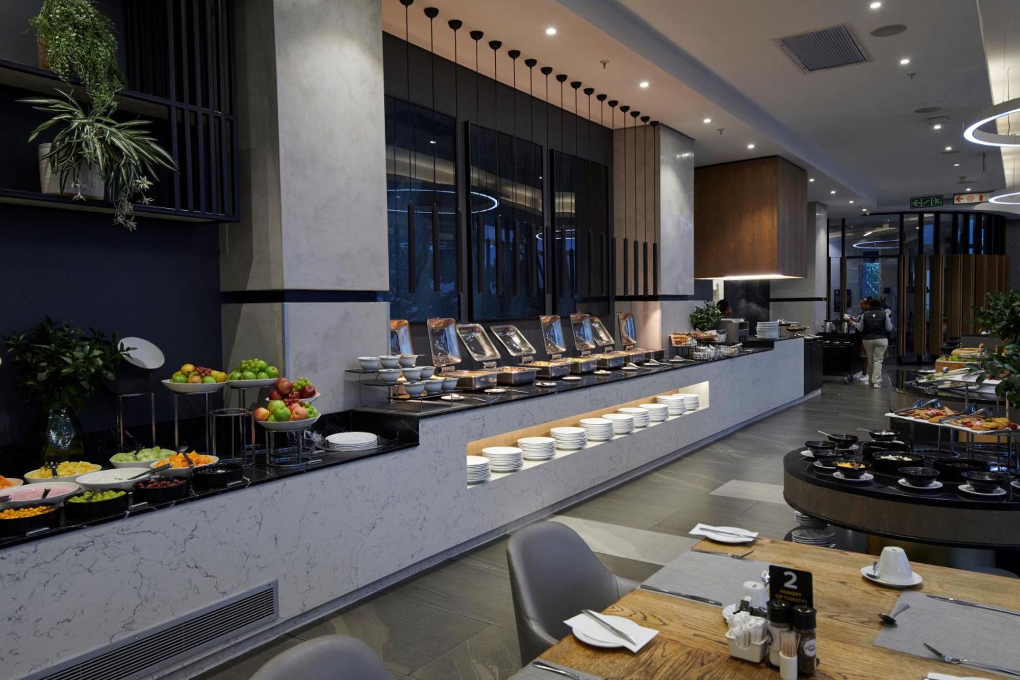 Capitol On The Park Hotel Johannesburg Ngoại thất bức ảnh